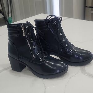 NWOT Black Boots 7.5